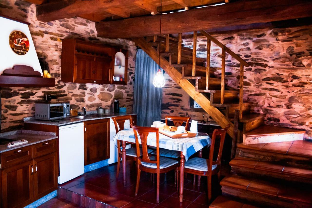 Casa Rural Bierzo Encantado Valle de Finolledo Eksteriør billede
